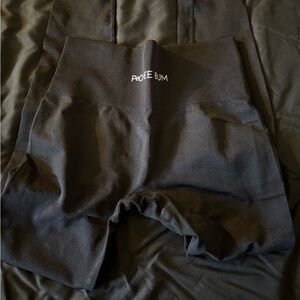 Peeche Bum Leggings 🍑